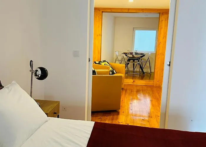 Castle Cozy * Lisbon